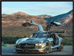 Mercedes SLS, AMG